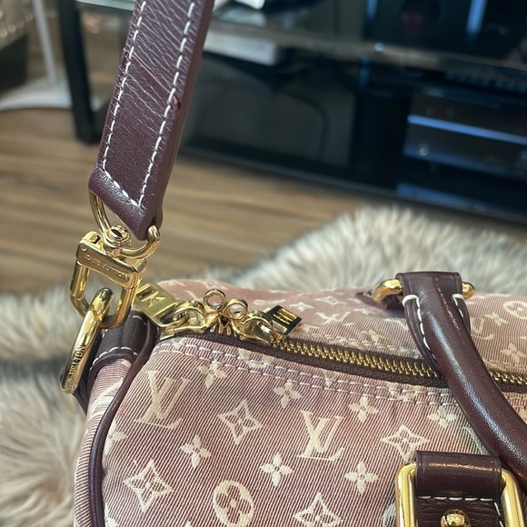 Authentic Louis Vuitton shoulder bag - Picture 6 of 11